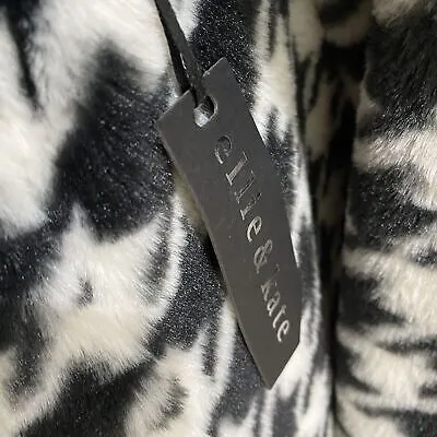 NWT Ellie & Kate Blk/White Houndstooth Jacket Faux Fur Hook & Eye Closing Size M
