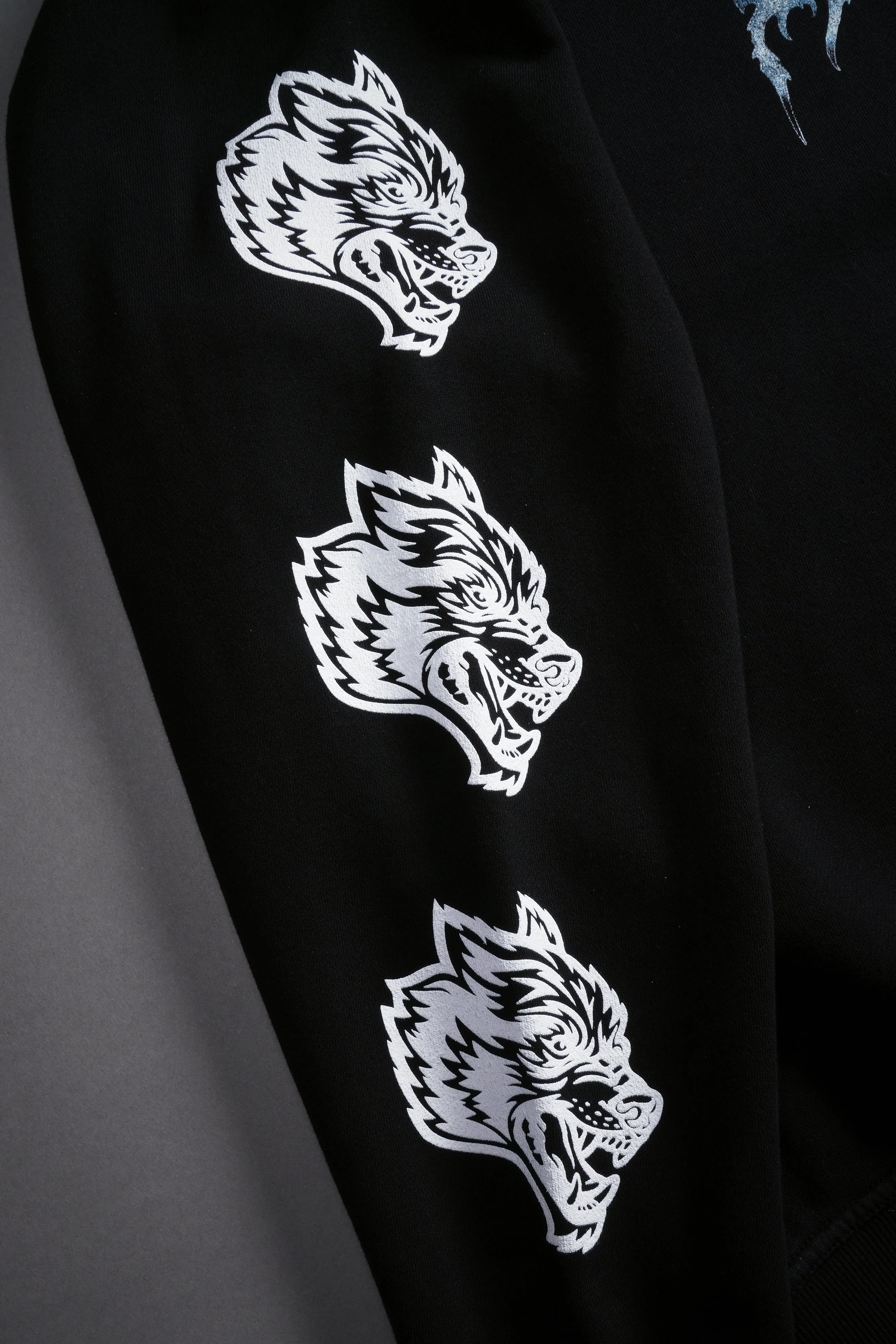 Rule The Galaxy London Crewneck in Black